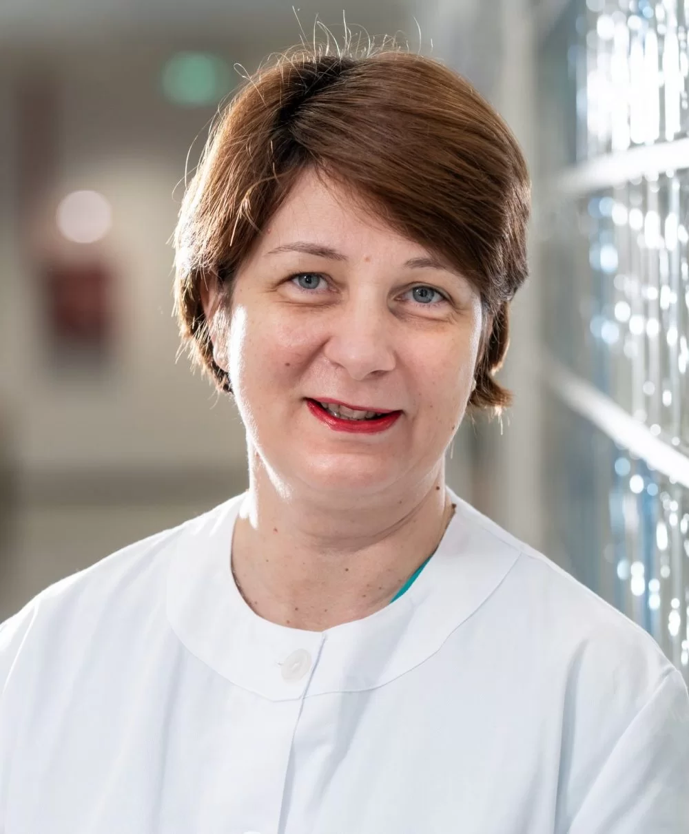 Dr. Claudia MILITARU